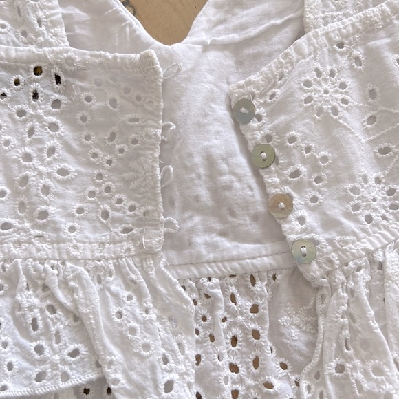 Eyelet crop top - Picture 2 of 4